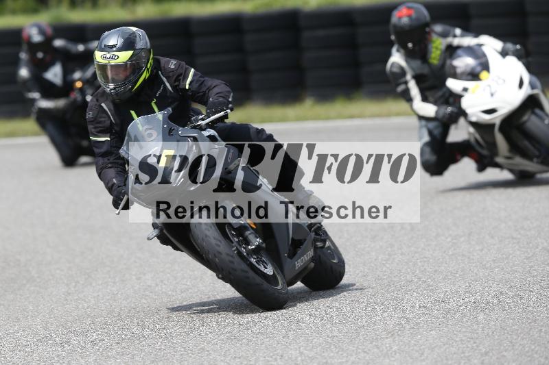 /24 08.06.2025 TZ Motorsport ADR/Gruppe gelb/28